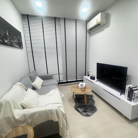 Ekamai 2 Bed Room Bangkok Buitenkant foto