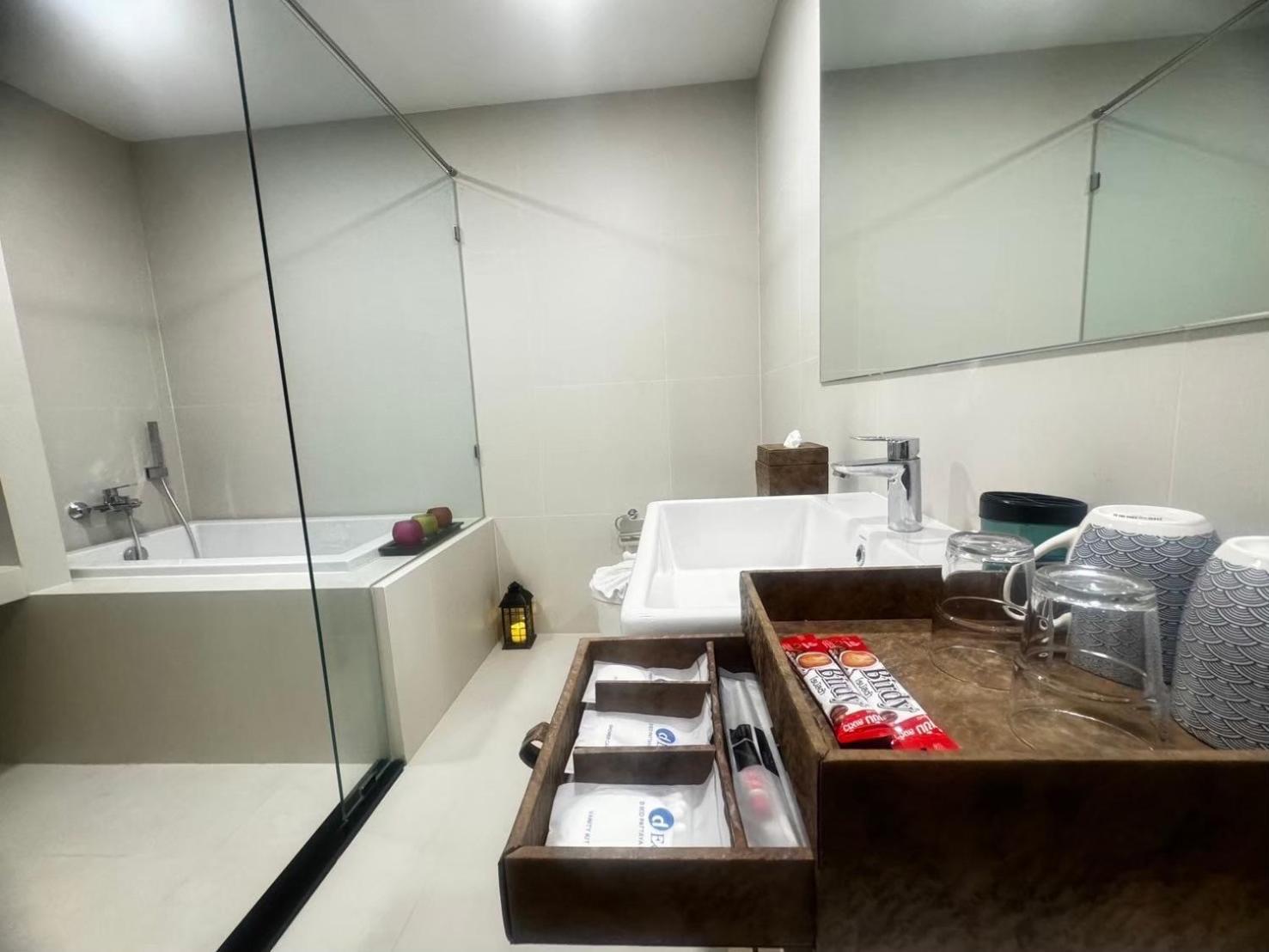 Ekamai 2 Bed Room Bangkok Buitenkant foto