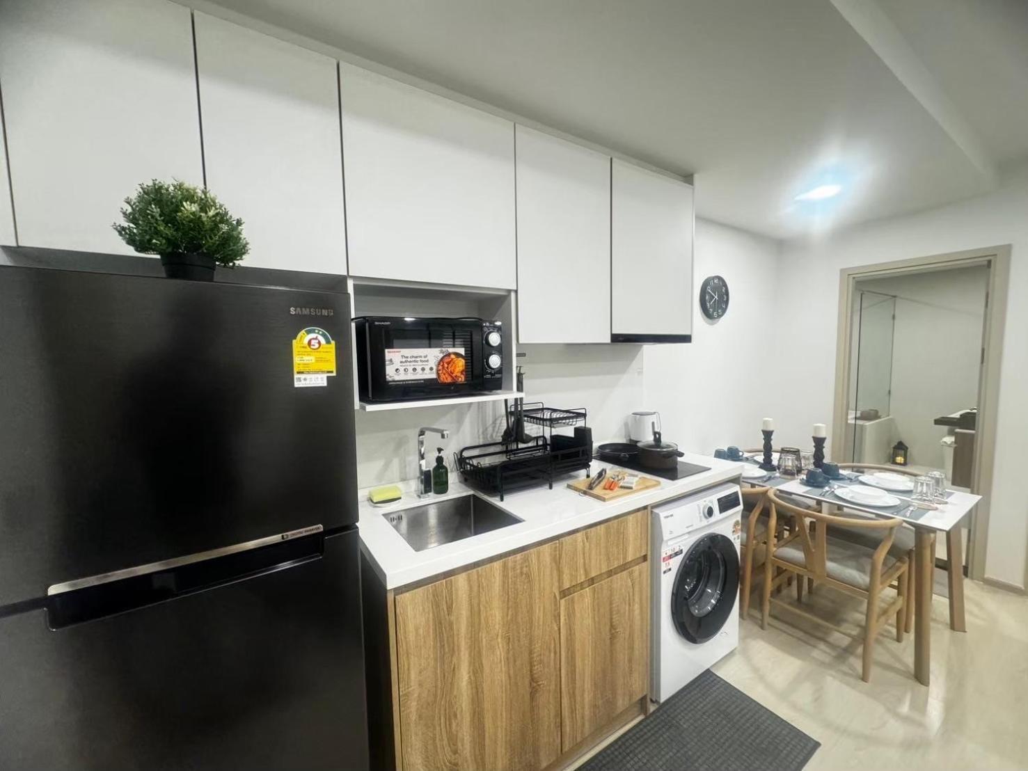 Ekamai 2 Bed Room Bangkok Buitenkant foto